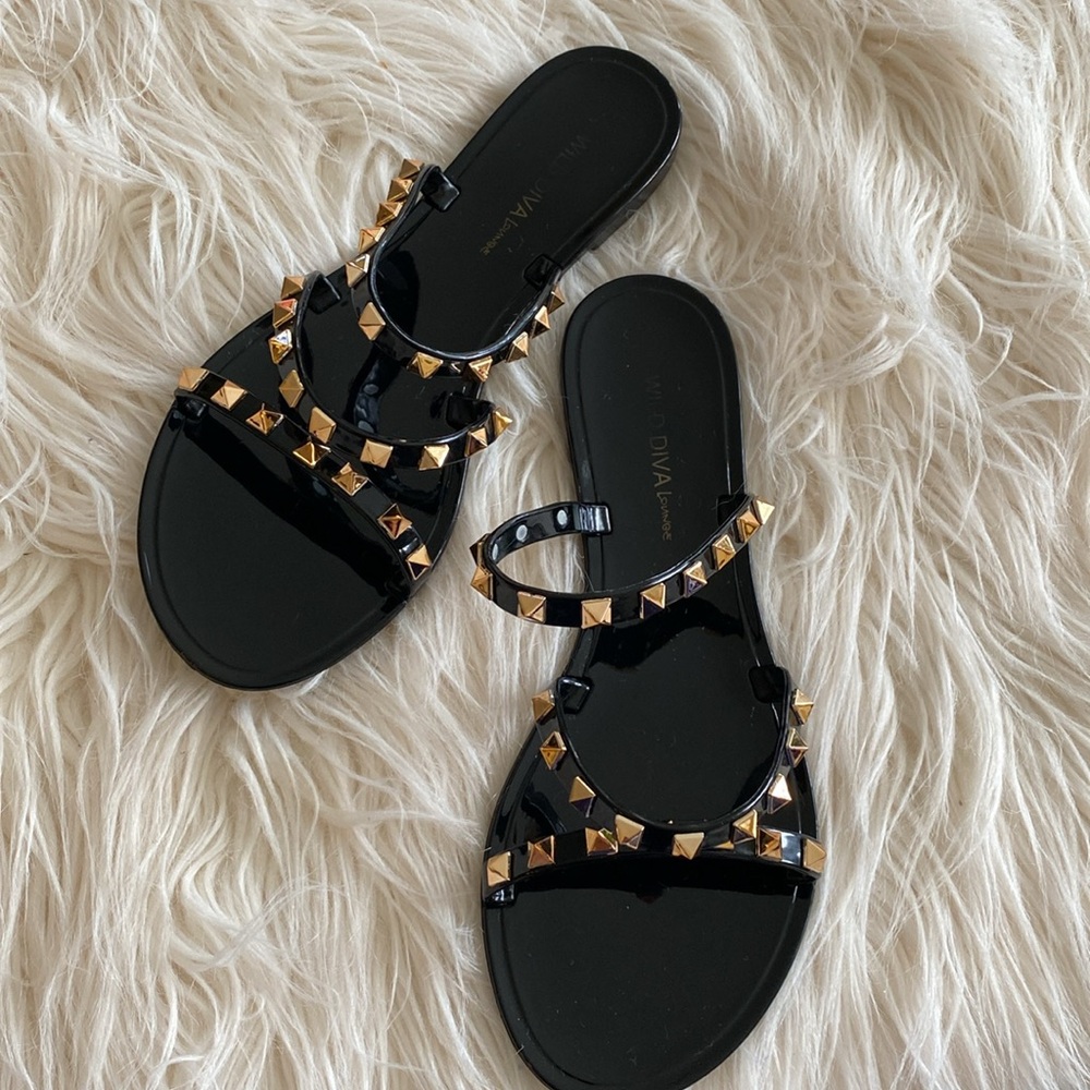 WILD DIVA Lounge sandals